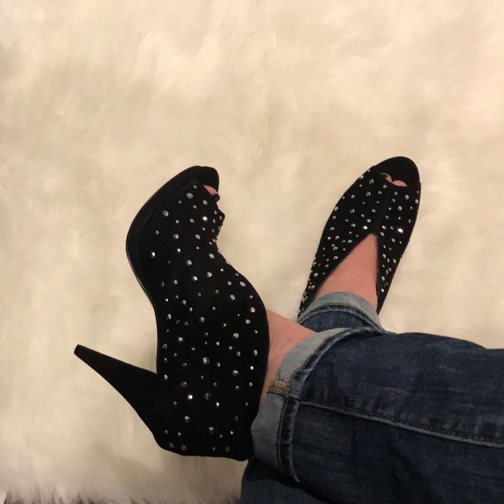 💥SOLD💥 INC Rhinestone Booties💥SOLD💥 - Picture 7 of 8